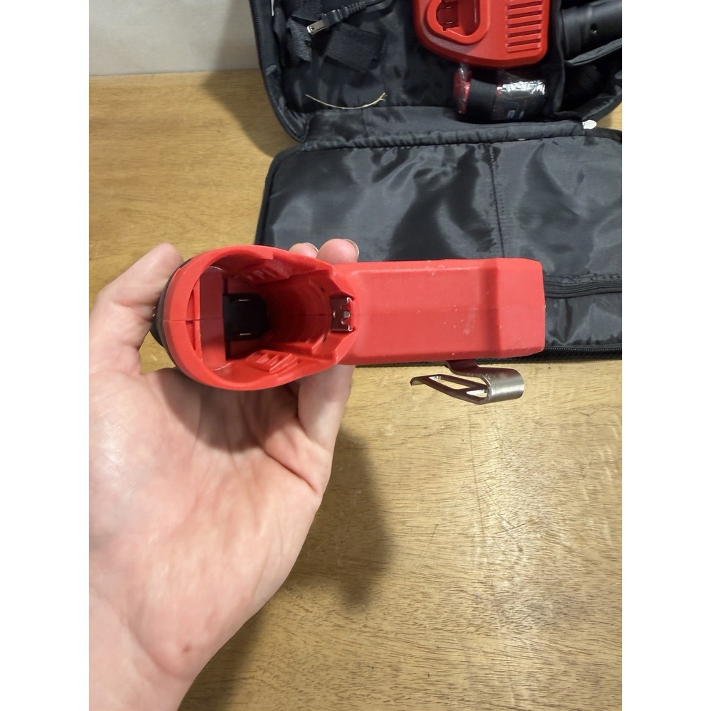 Milwaukee M12 FUEL 12V Brushless 4-in-1 Installation Drill Driver Kit 2505-22 - Picture 8 of 13